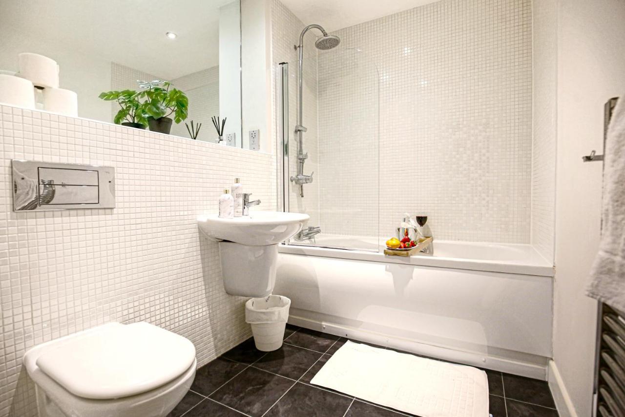 Campbell Park Apartment - City Centre - Free Parking, Balcony, Super-Fast Wifi And Smart Tv With Netflix By Yoko Property Milton Keynes Exterior foto